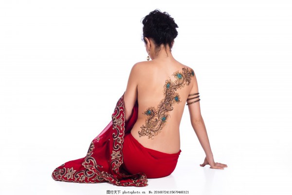 武汉街头，偶遇喝茶的妹子，清新如春风